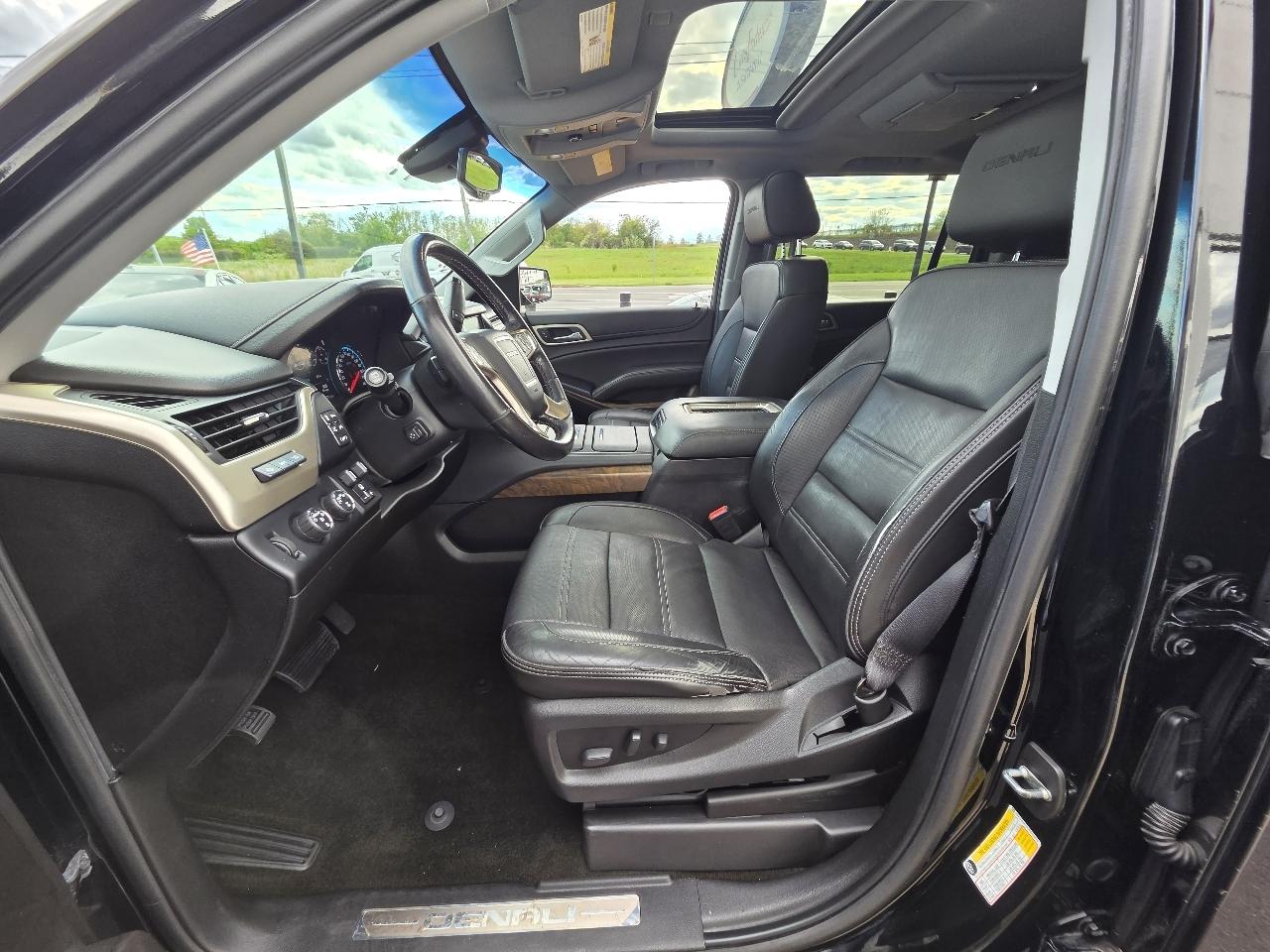 GMC Yukon XL 4WD 4dr Denali Ultimate 2018