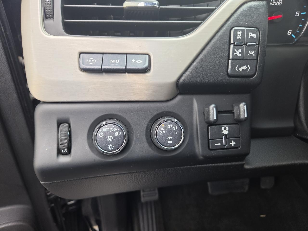 GMC Yukon XL 4WD 4dr Denali Ultimate 2018