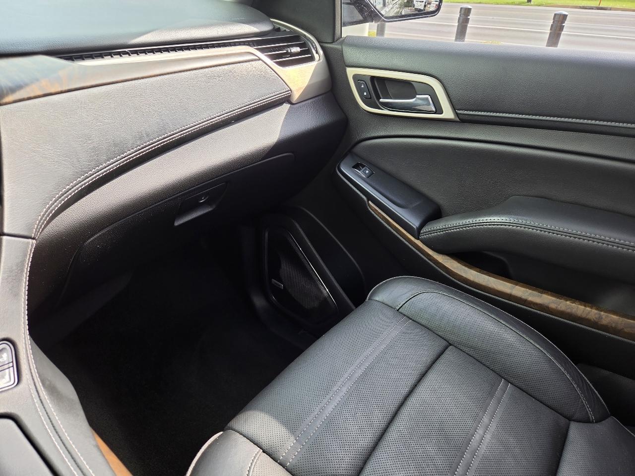 GMC Yukon XL 4WD 4dr Denali Ultimate 2018