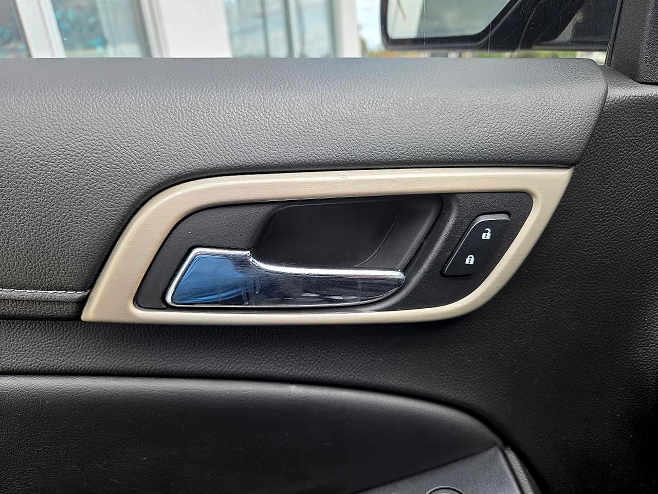 GMC Yukon XL 4WD 4dr Denali Ultimate 2018
