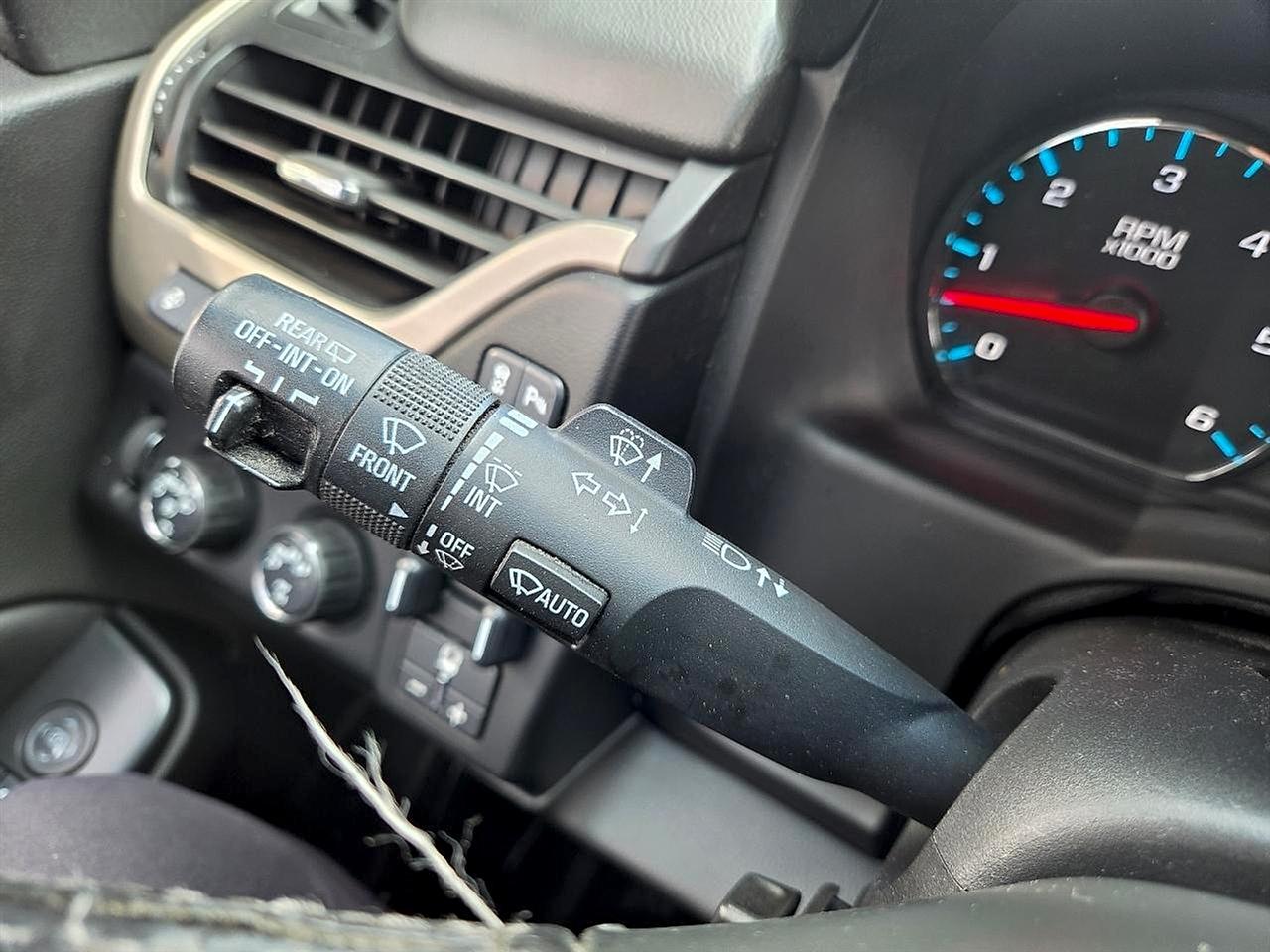 GMC Yukon XL 4WD 4dr Denali Ultimate 2018