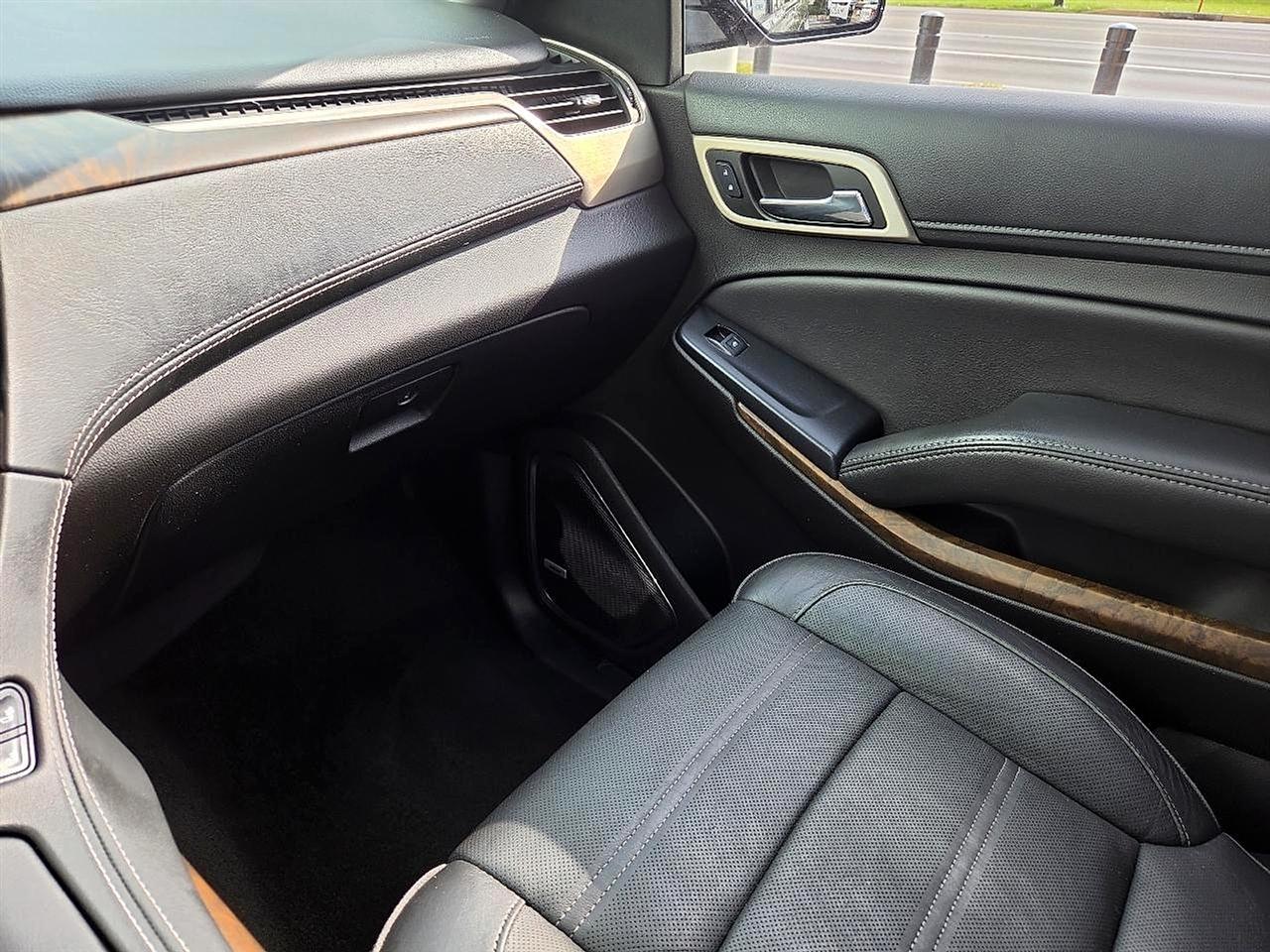 GMC Yukon XL 4WD 4dr Denali Ultimate 2018