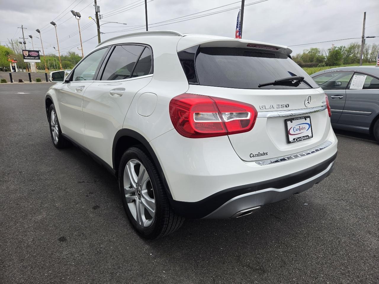 Mercedes-Benz GLA  2019