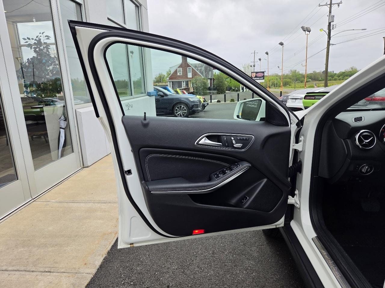 Mercedes-Benz GLA  2019