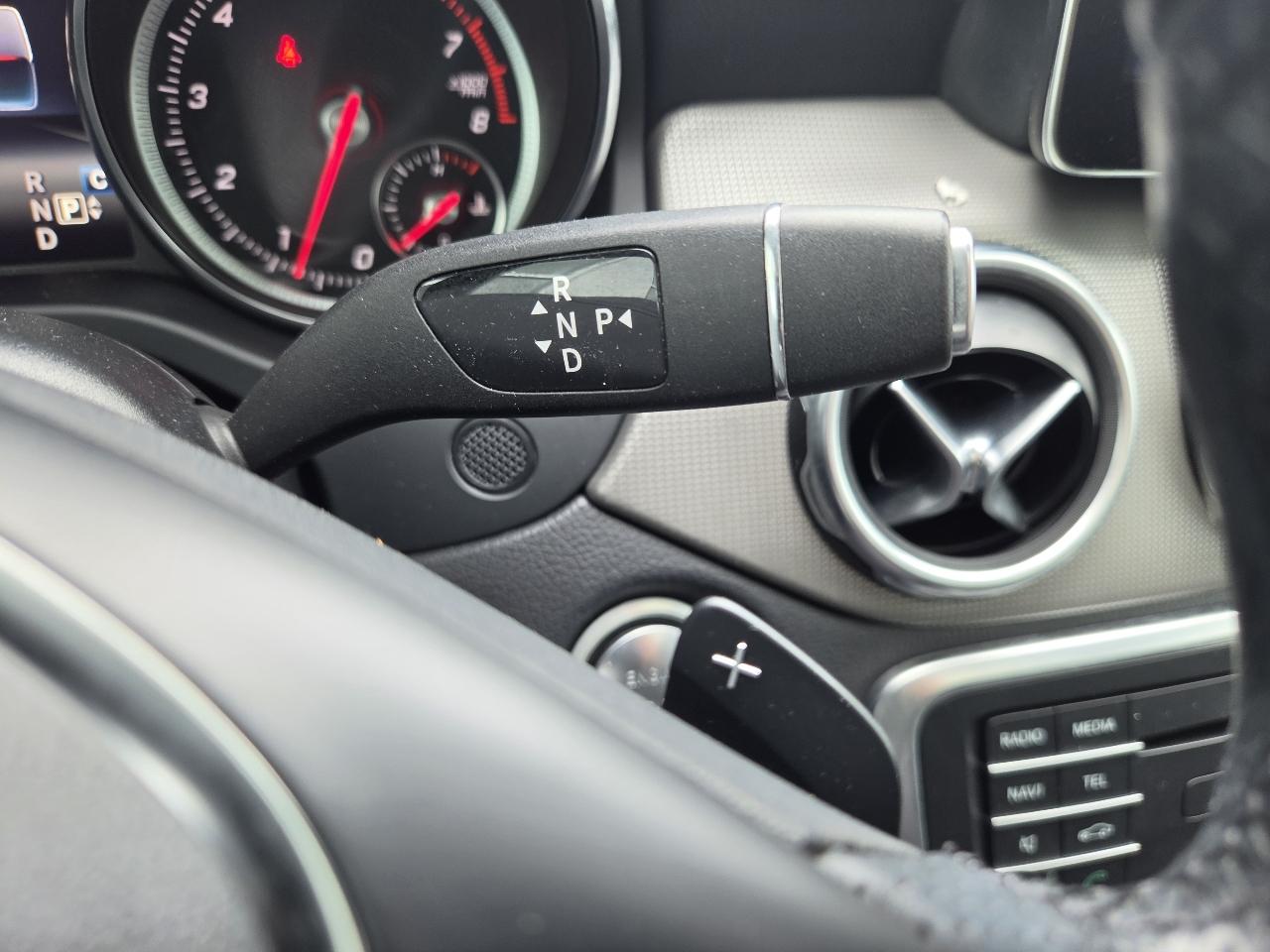 Mercedes-Benz GLA  2019