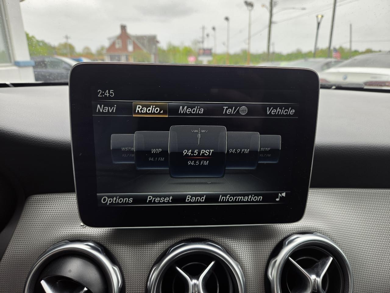 Mercedes-Benz GLA  2019