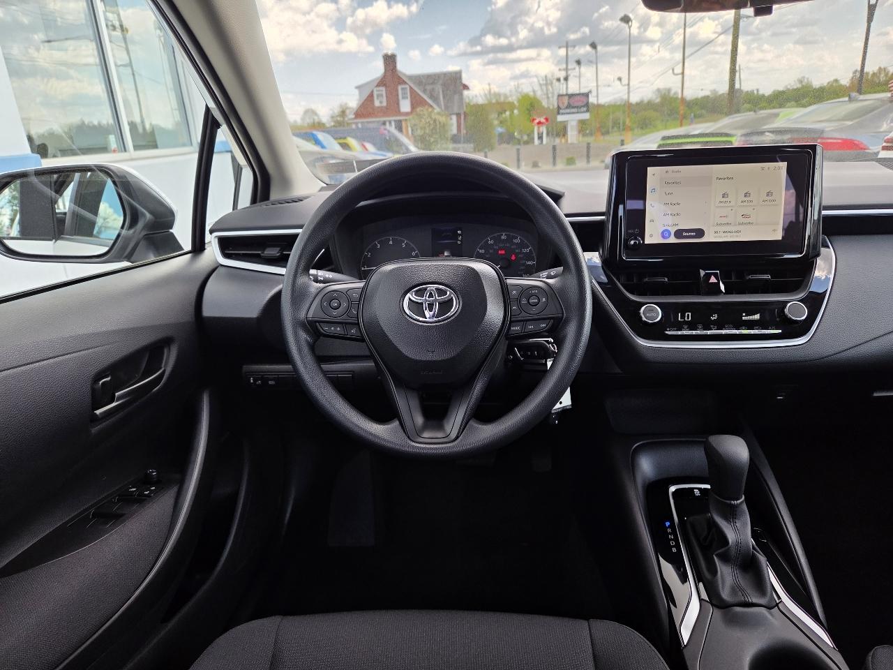 Toyota Corolla LE CVT (Natl) 2025