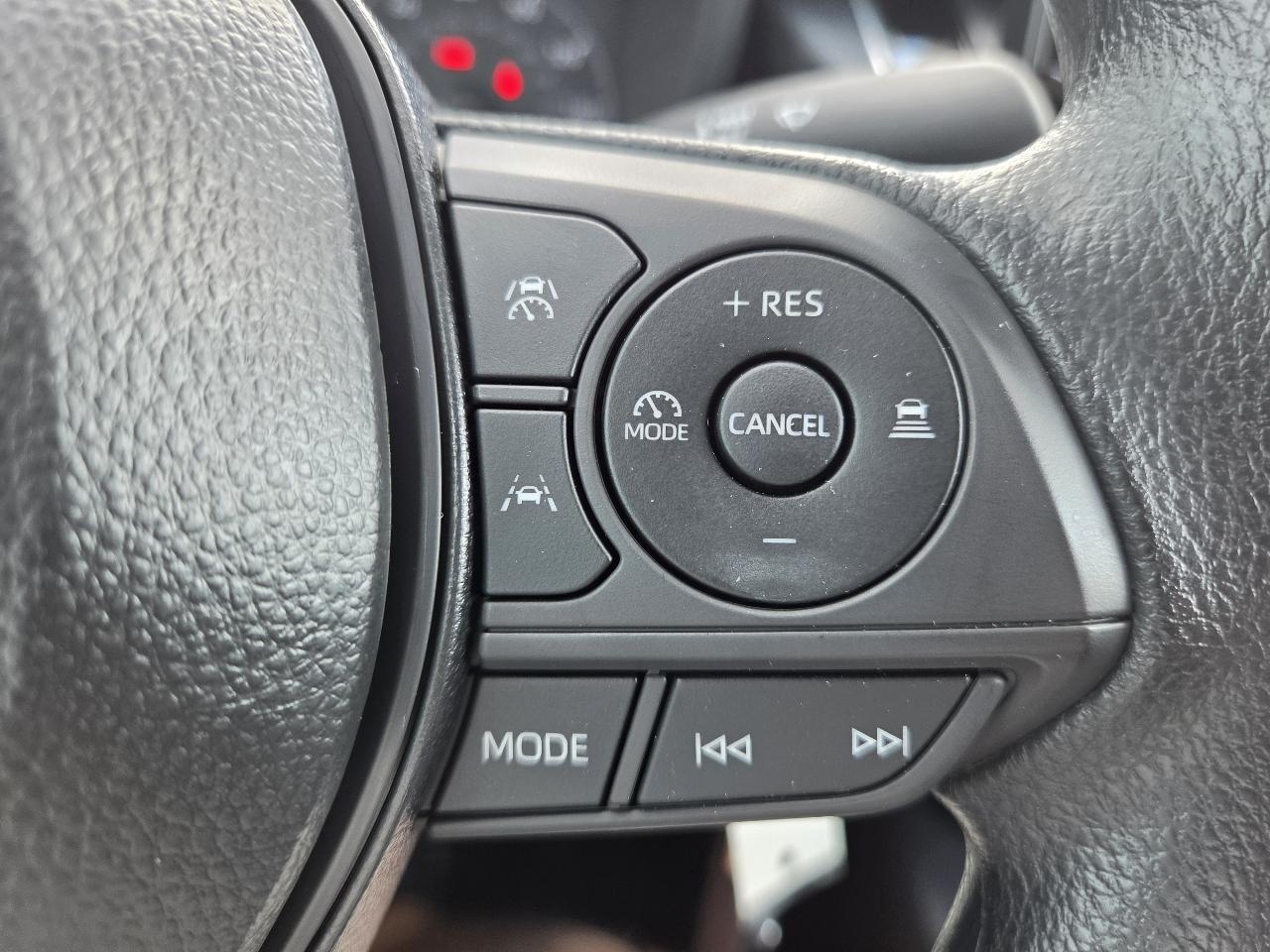 Toyota Corolla LE CVT (Natl) 2025