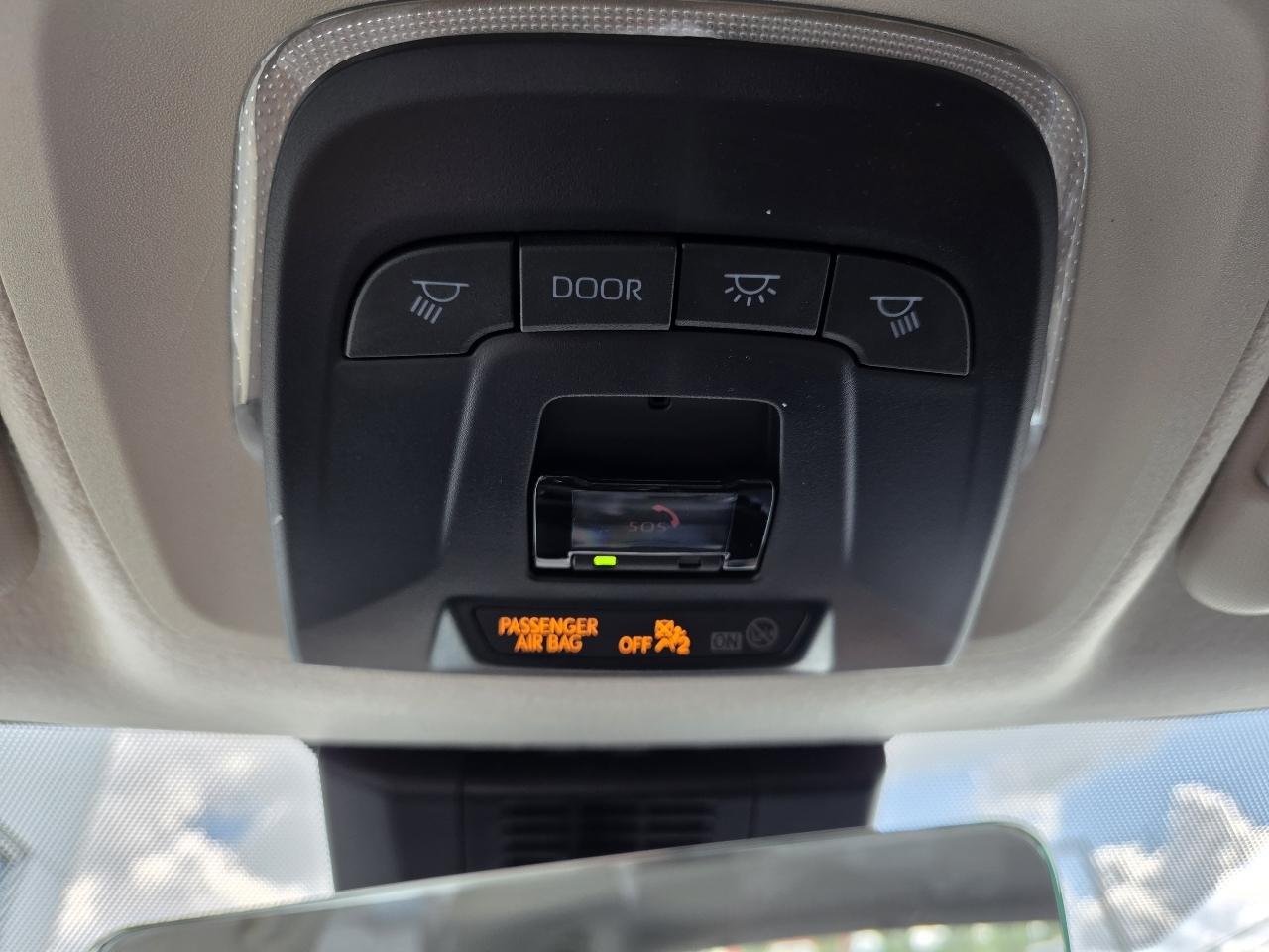 Toyota Corolla LE CVT (Natl) 2025