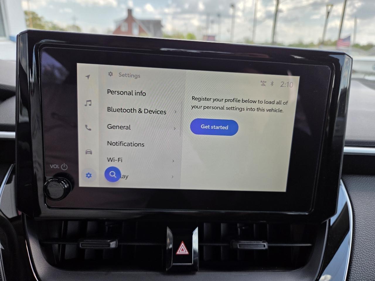 Toyota Corolla LE CVT (Natl) 2025