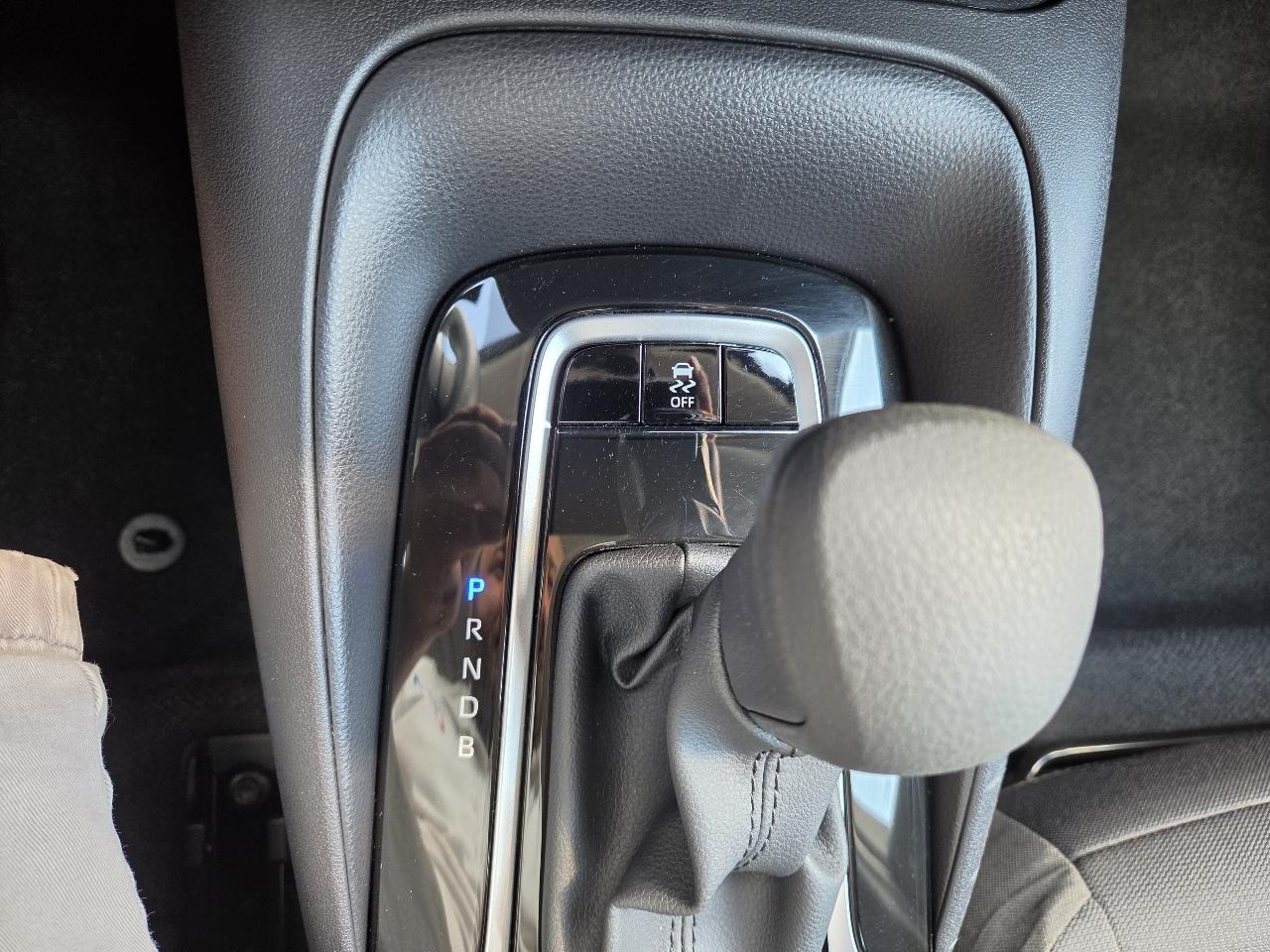 Toyota Corolla LE CVT (Natl) 2025