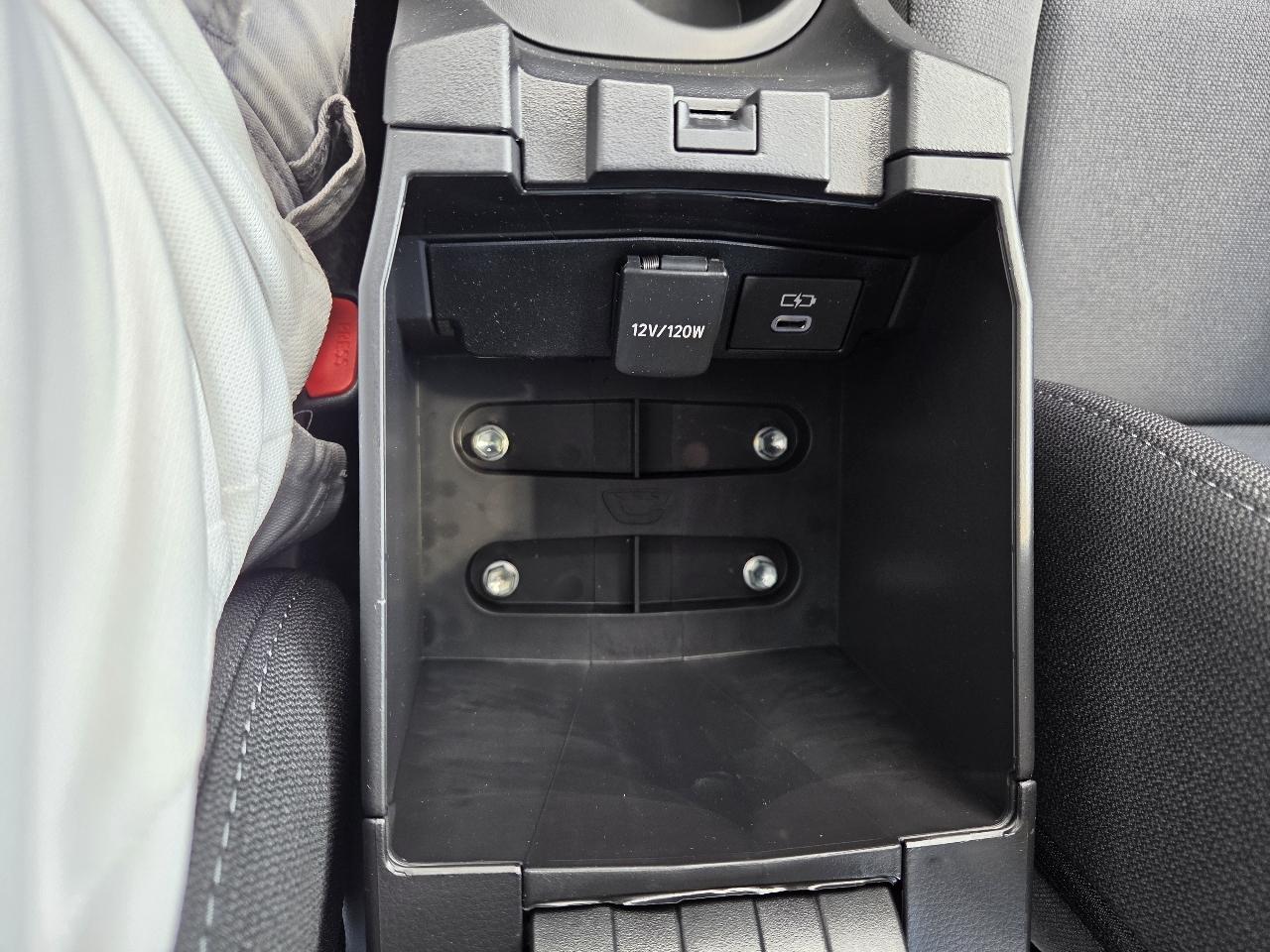 Toyota Corolla LE CVT (Natl) 2025