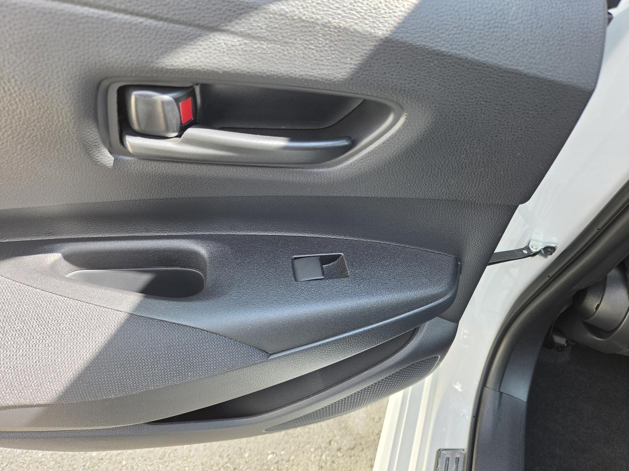 Toyota Corolla LE CVT (Natl) 2025