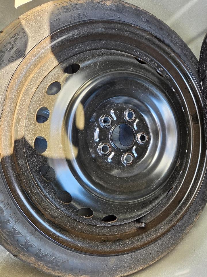 Toyota Corolla LE CVT (Natl) 2025