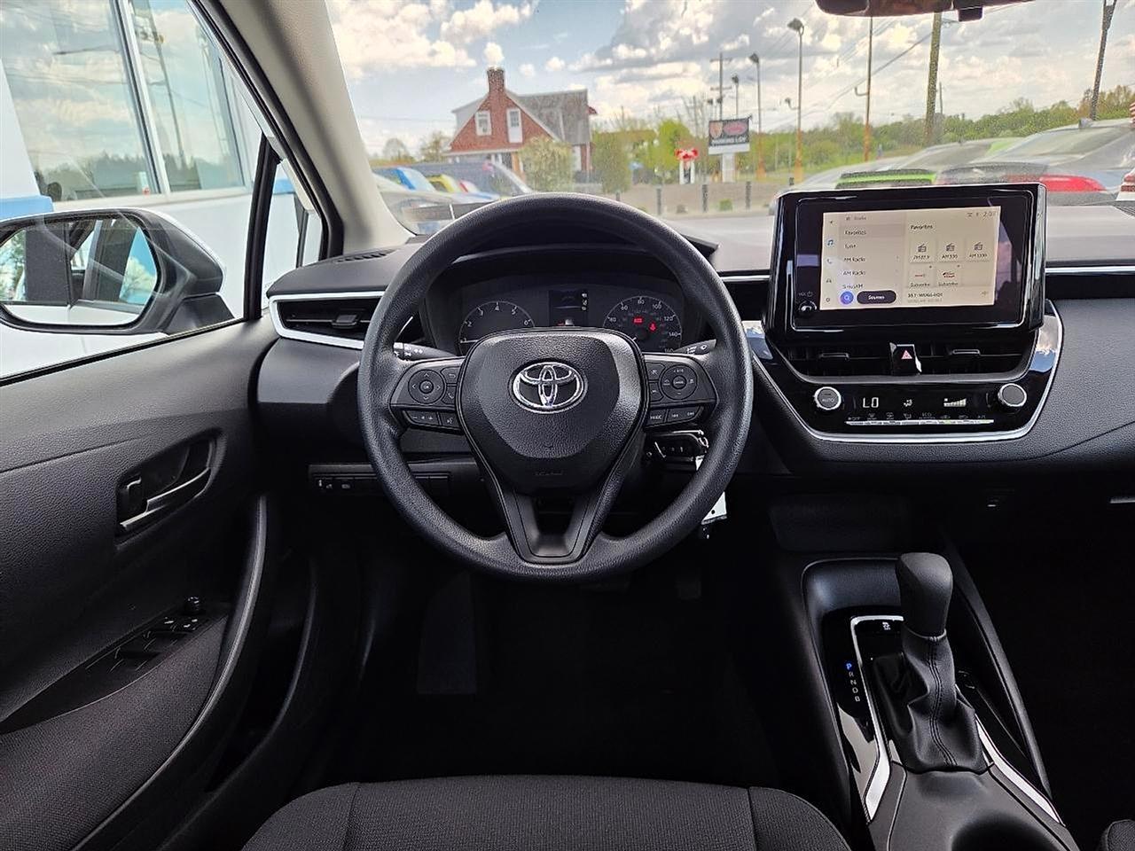 Toyota Corolla LE CVT (Natl) 2025