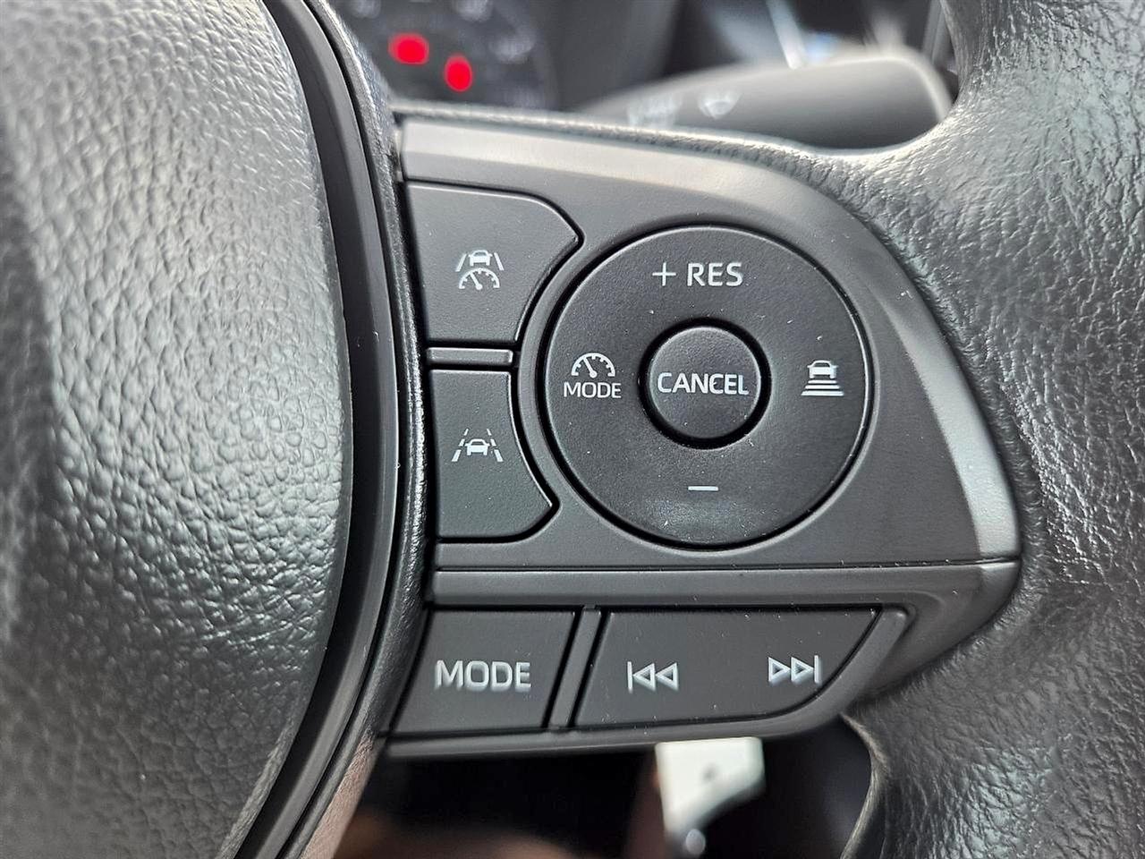 Toyota Corolla LE CVT (Natl) 2025