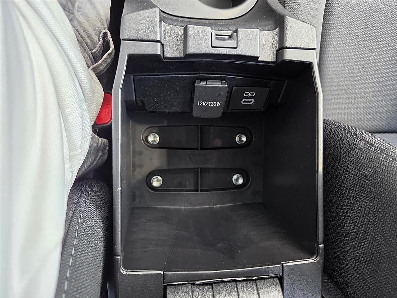 Toyota Corolla LE CVT (Natl) 2025