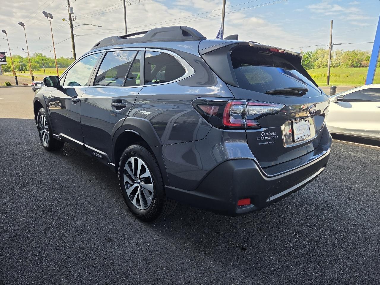 Subaru Outback Premium AWD 2024