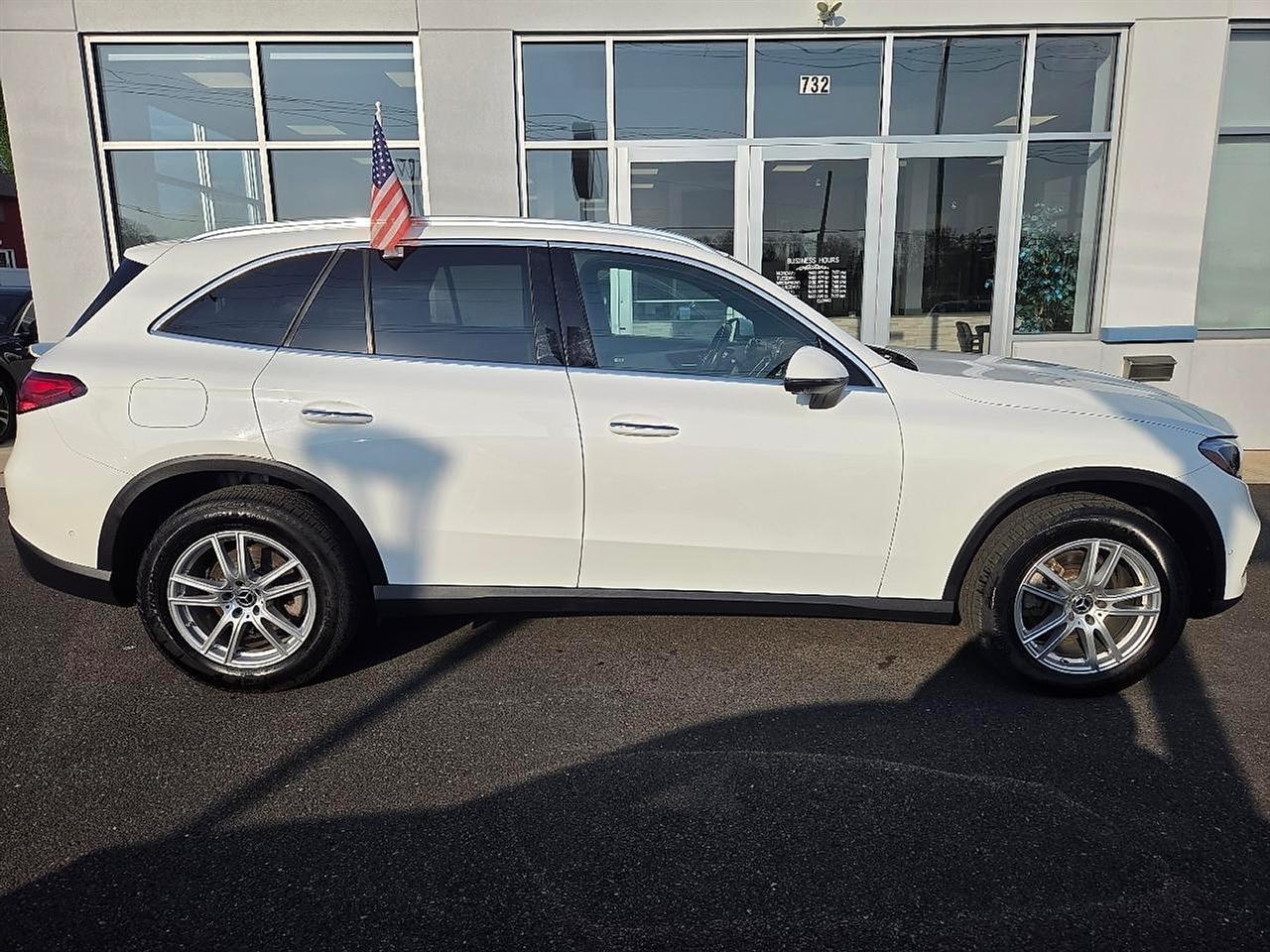 Mercedes-Benz GLC GLC 300 4MATIC SUV 2023
