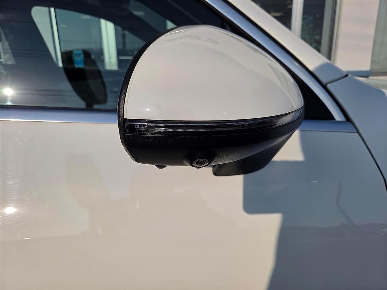 Mercedes-Benz GLC GLC 300 4MATIC SUV 2023
