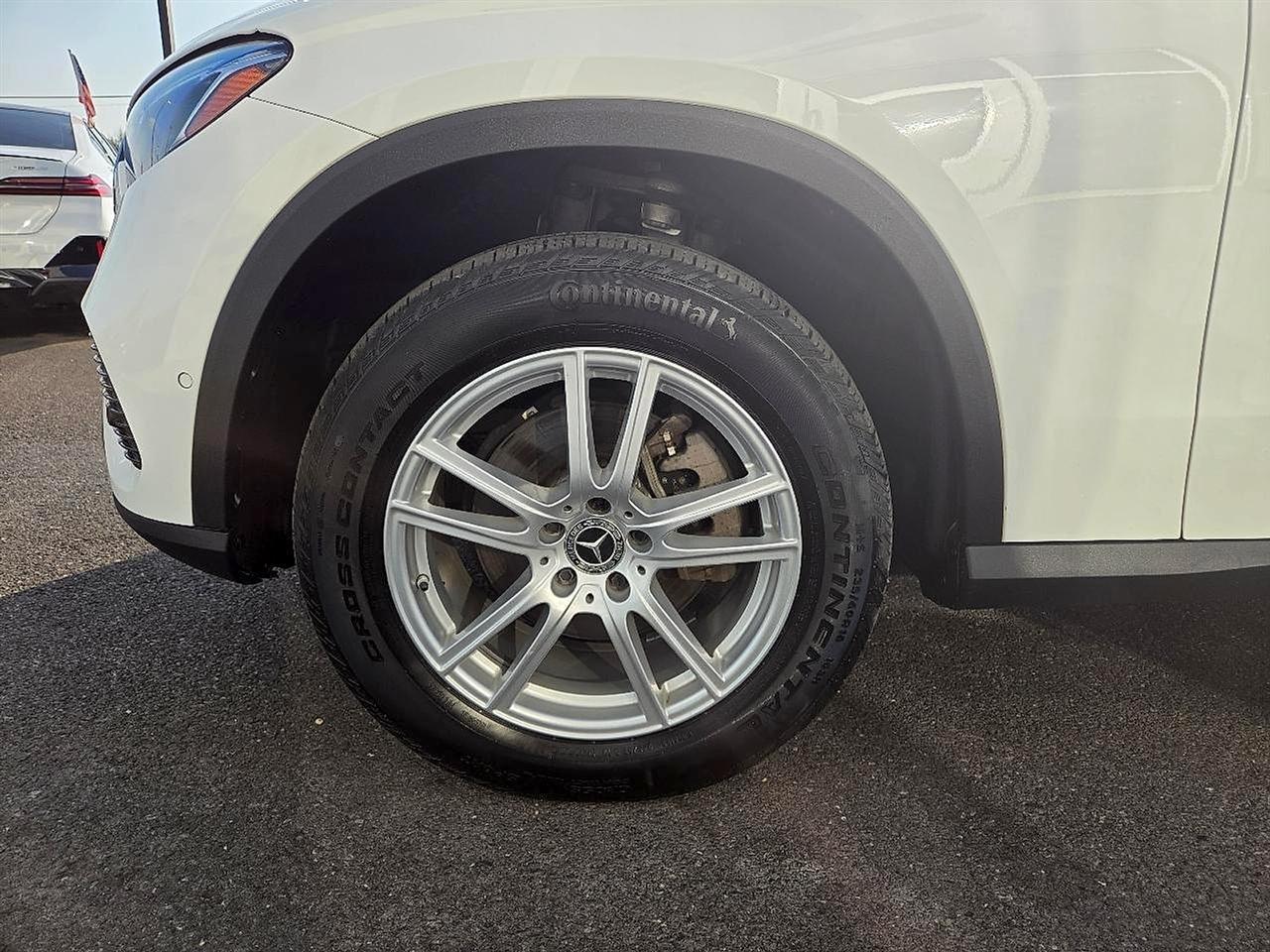 Mercedes-Benz GLC GLC 300 4MATIC SUV 2023