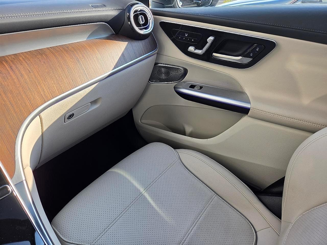 Mercedes-Benz GLC GLC 300 4MATIC SUV 2023