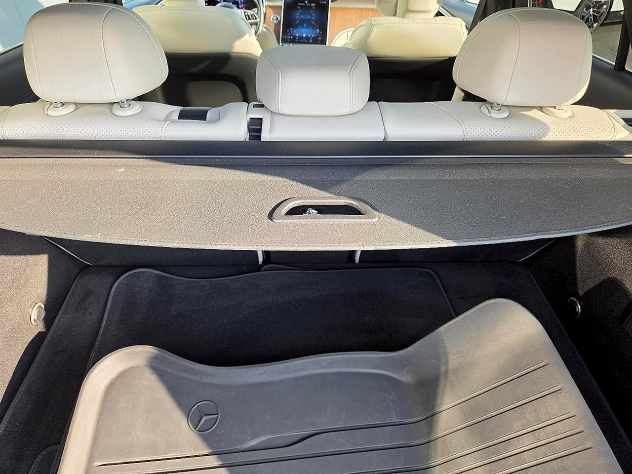 Mercedes-Benz GLC GLC 300 4MATIC SUV 2023