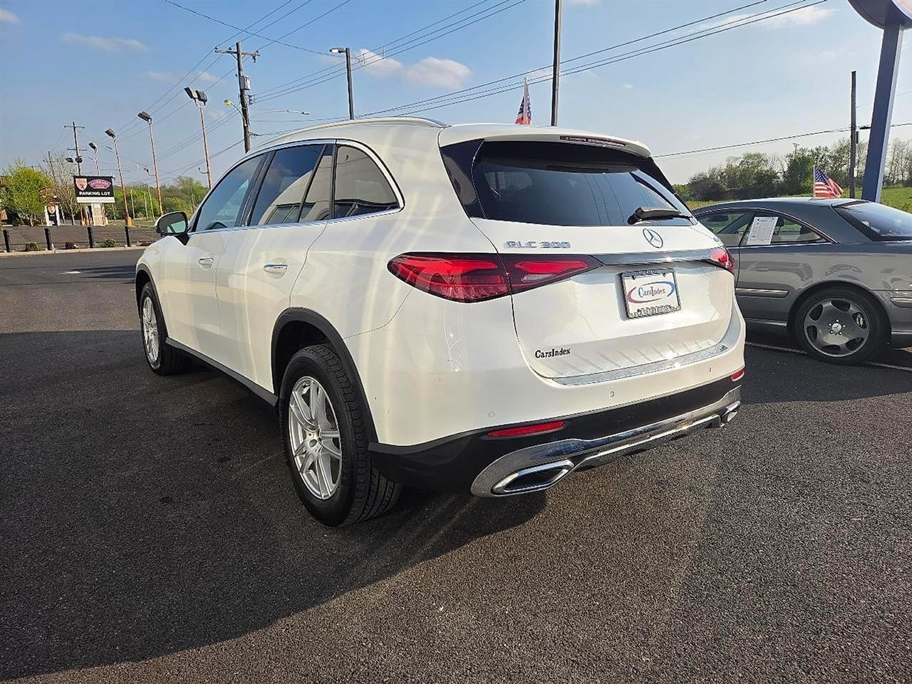 Mercedes-Benz GLC GLC 300 4MATIC SUV 2023