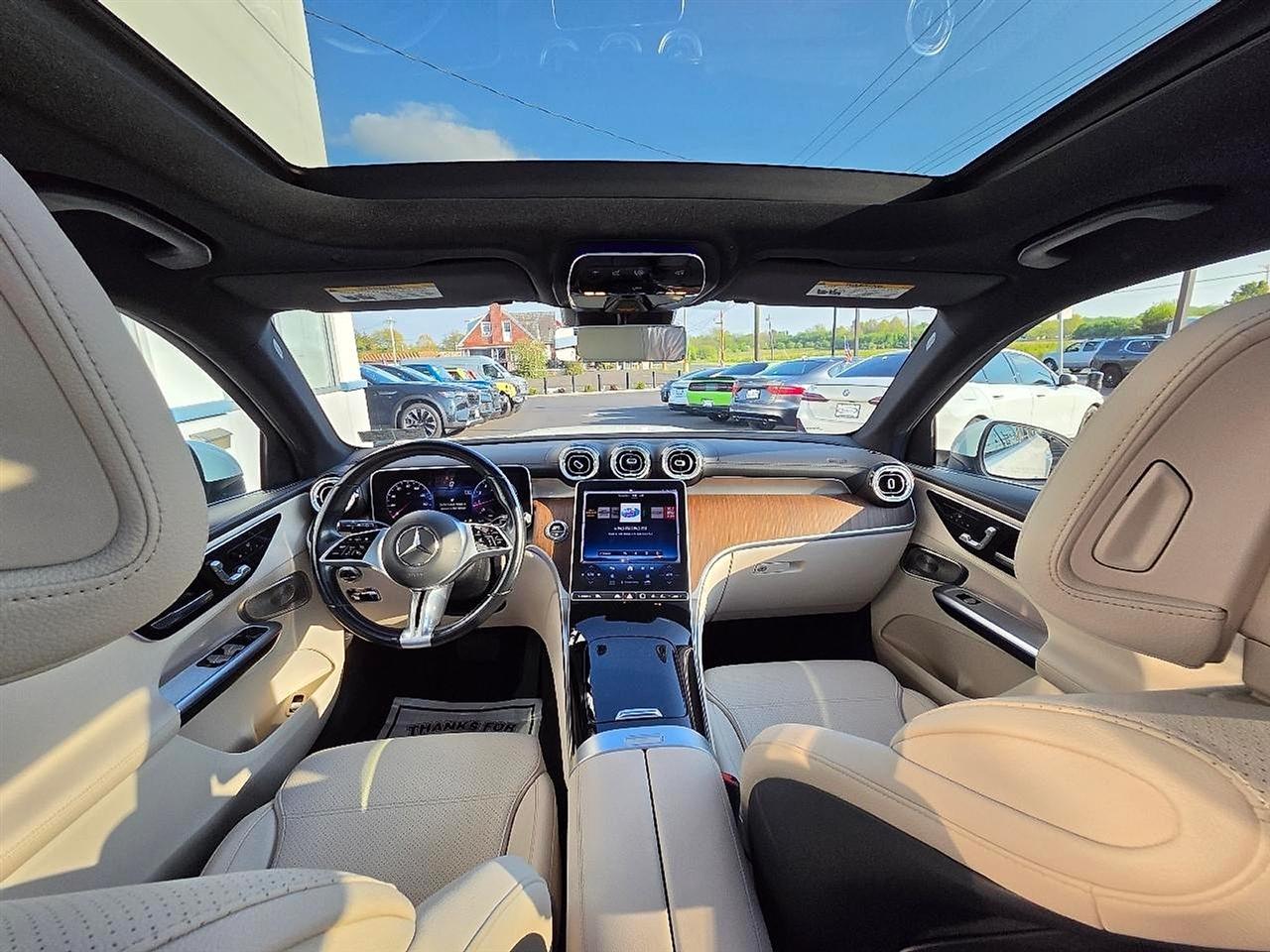 Mercedes-Benz GLC GLC 300 4MATIC SUV 2023