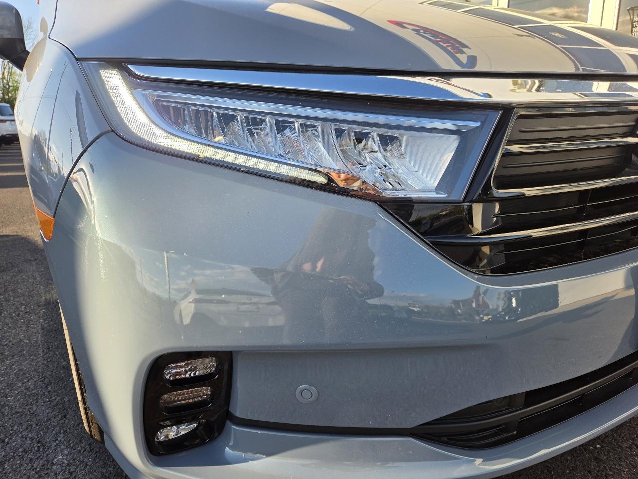 Honda Odyssey Touring Auto 2023