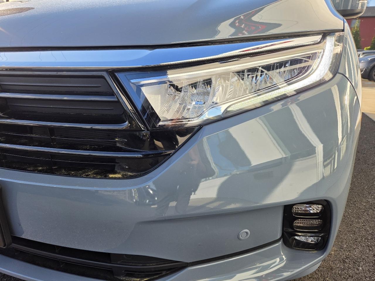 Honda Odyssey Touring Auto 2023