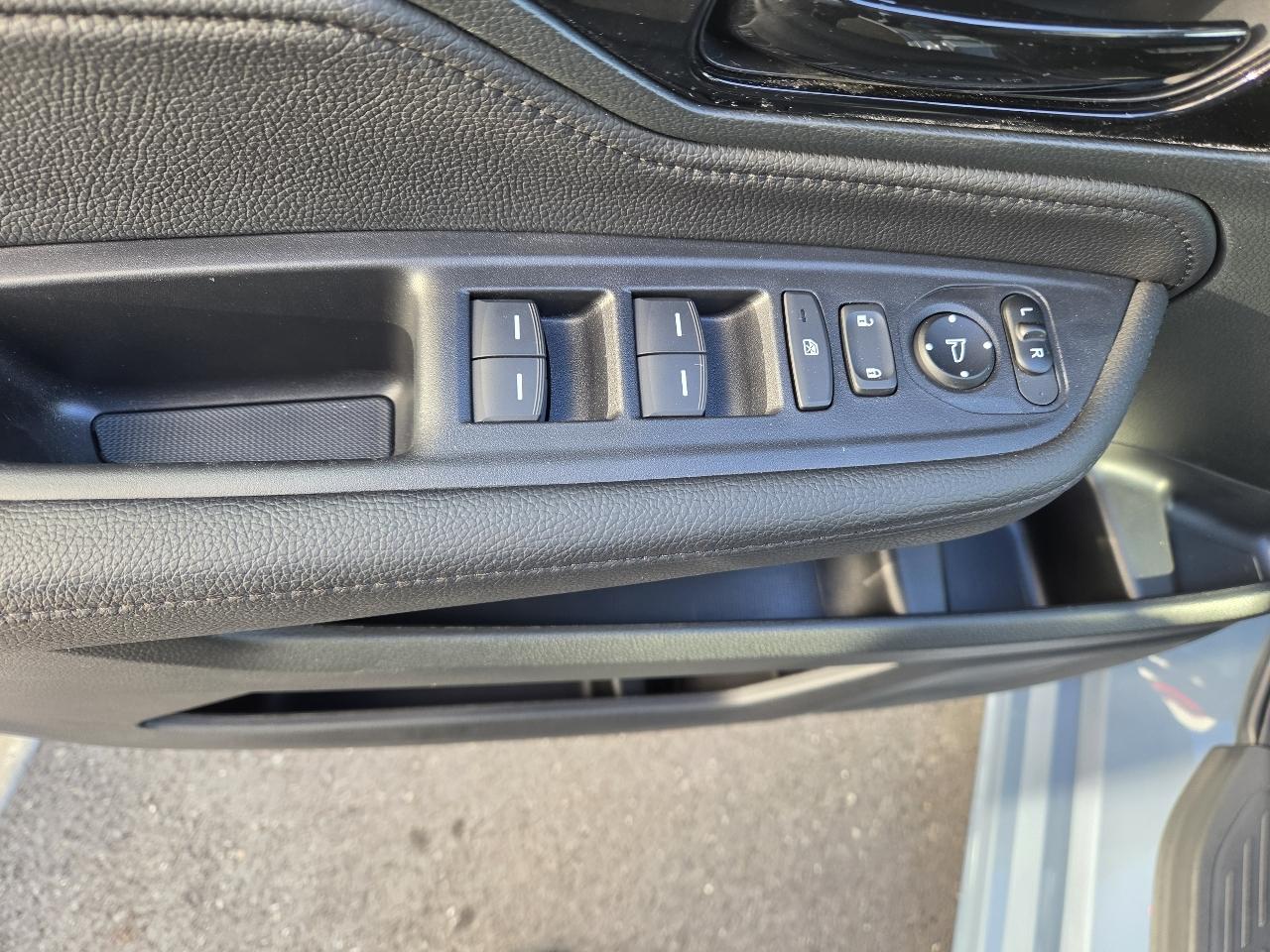 Honda Odyssey Touring Auto 2023