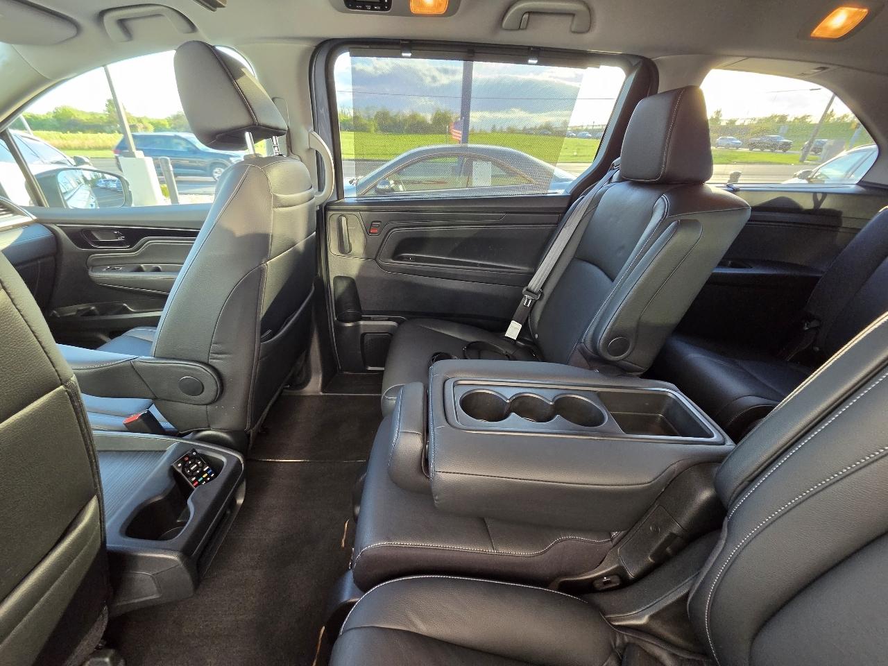 Honda Odyssey Touring Auto 2023