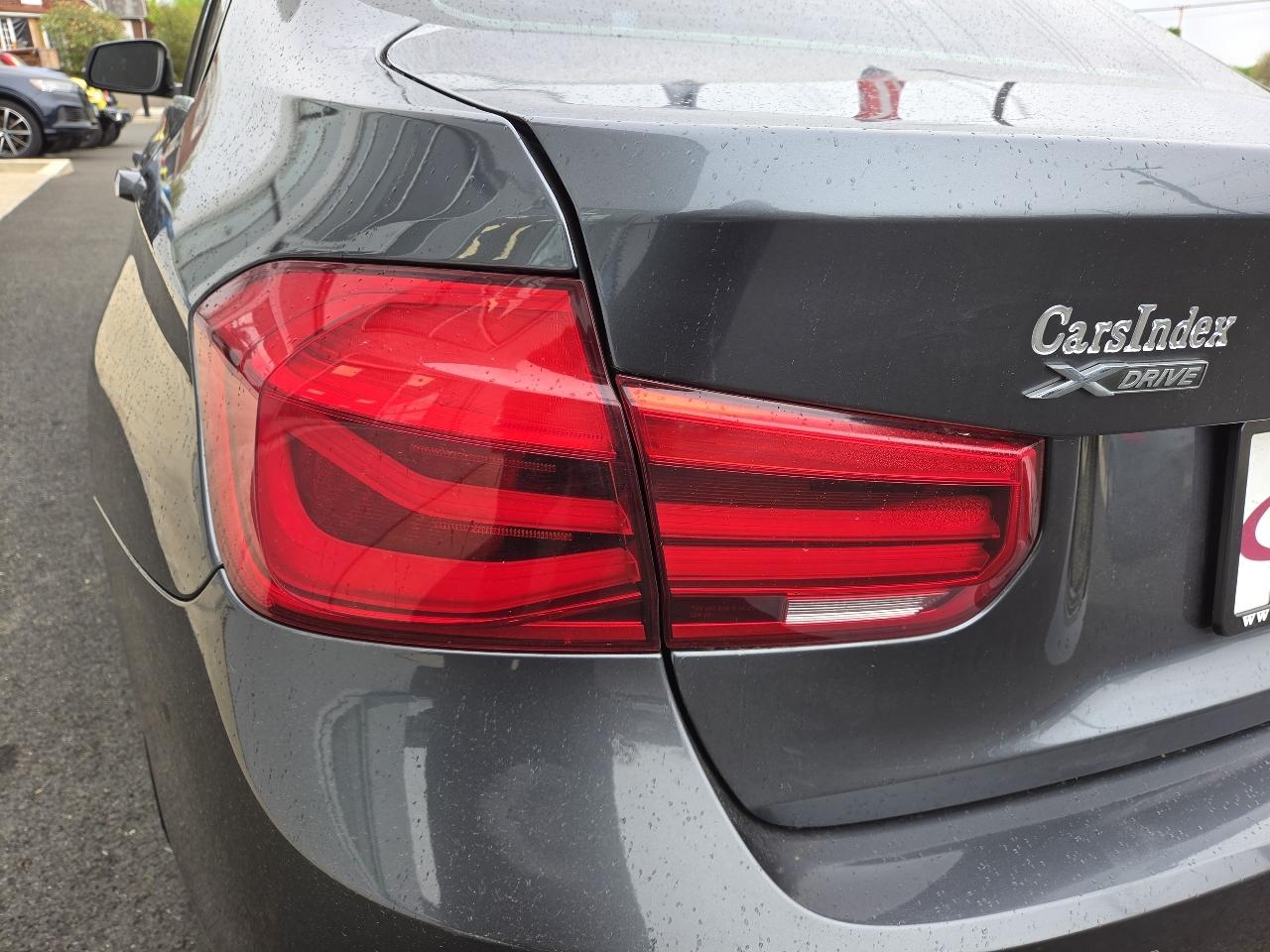 BMW 3 Series  2017