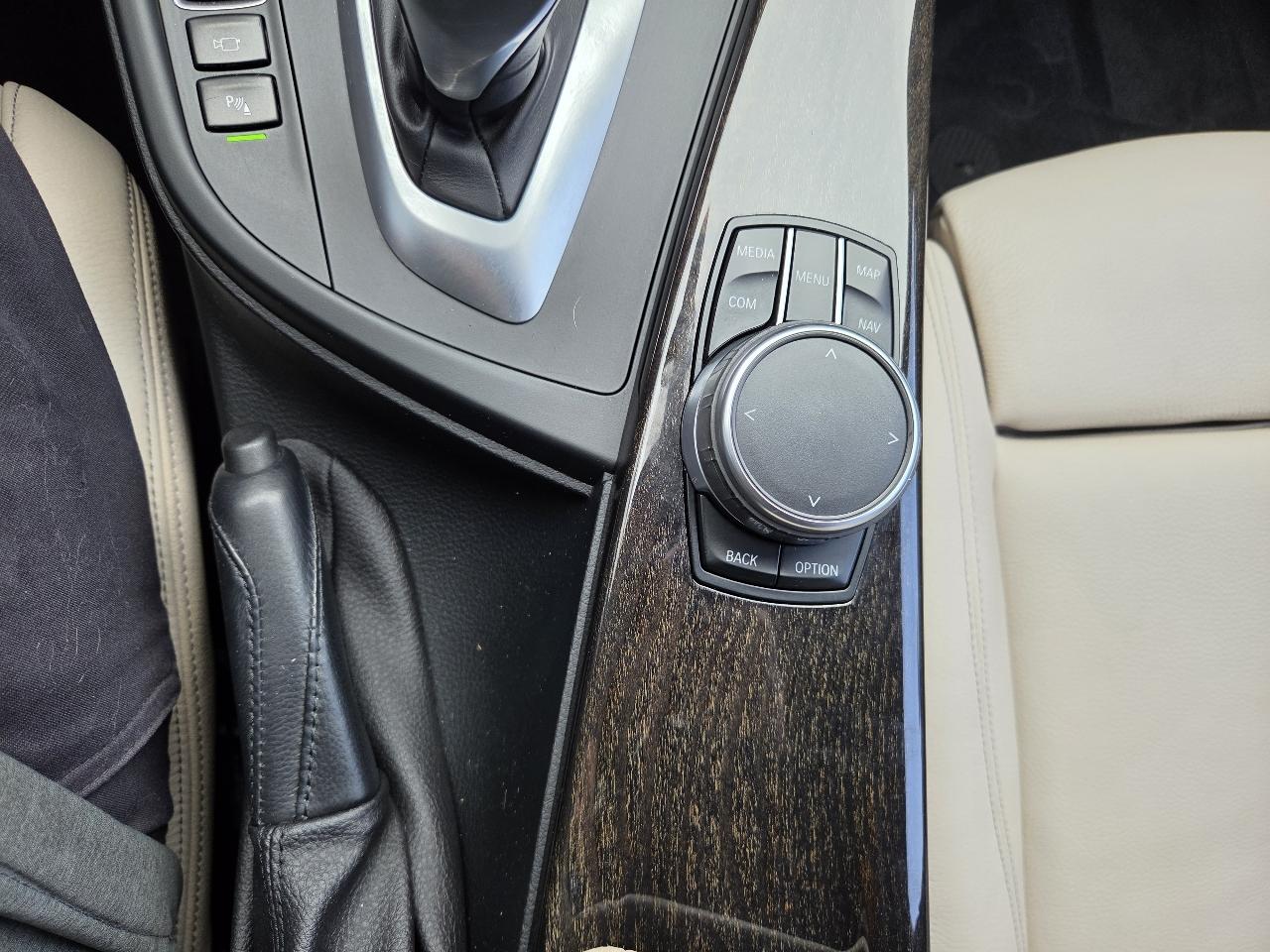 BMW 3 Series  2017