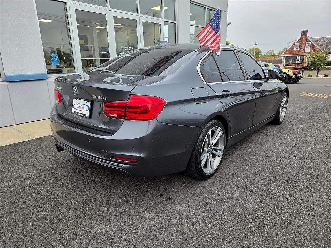 BMW 3 Series  2017