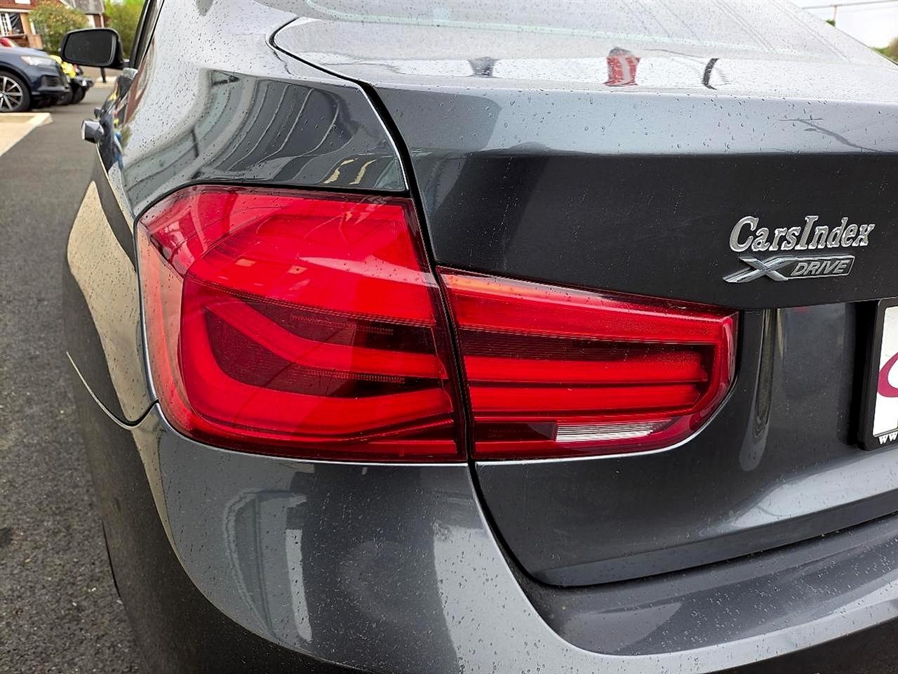 BMW 3 Series  2017