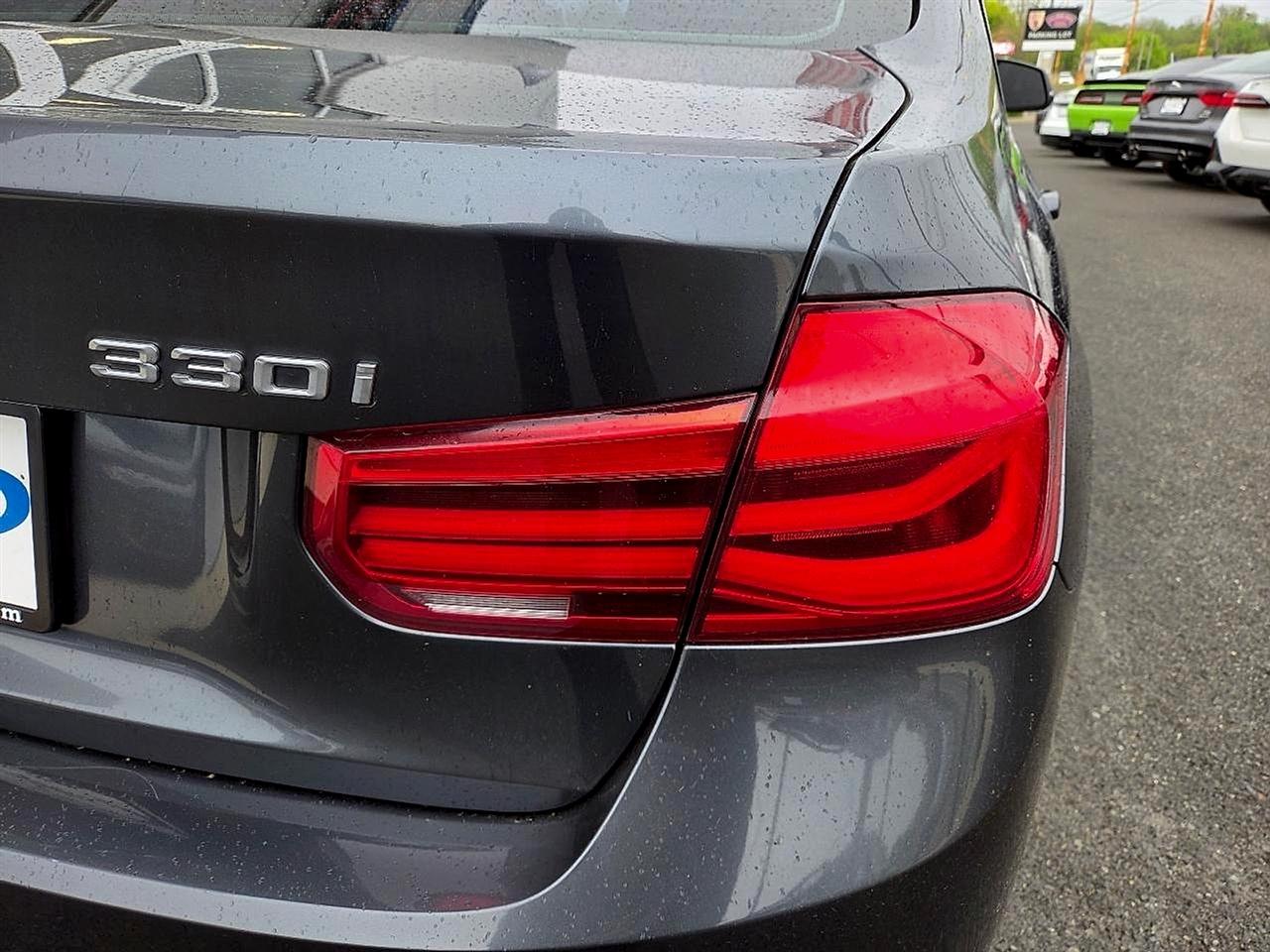 BMW 3 Series  2017