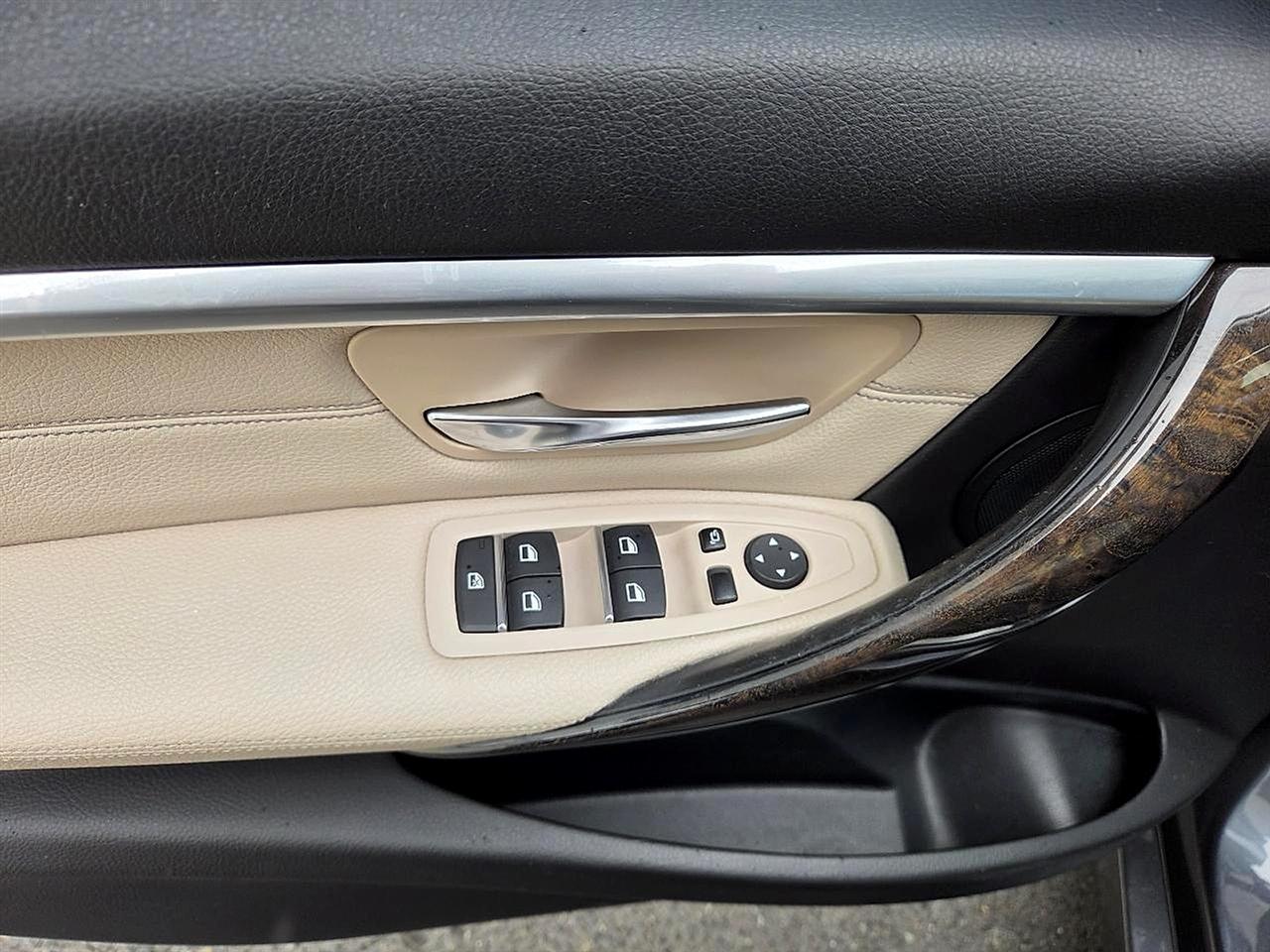 BMW 3 Series  2017