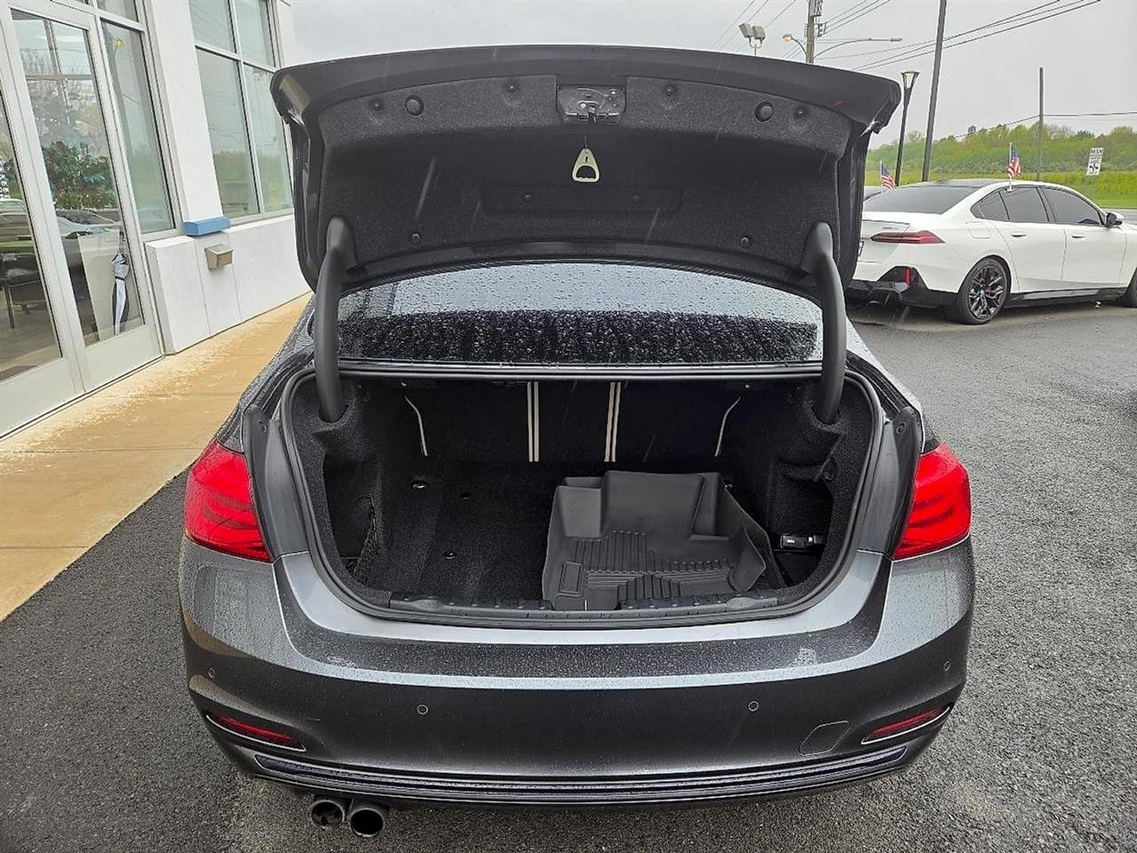 BMW 3 Series  2017