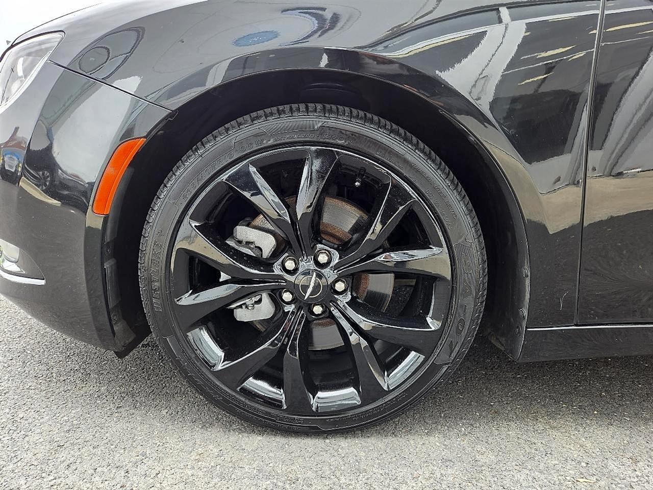 Chrysler 200 S AWD 2015