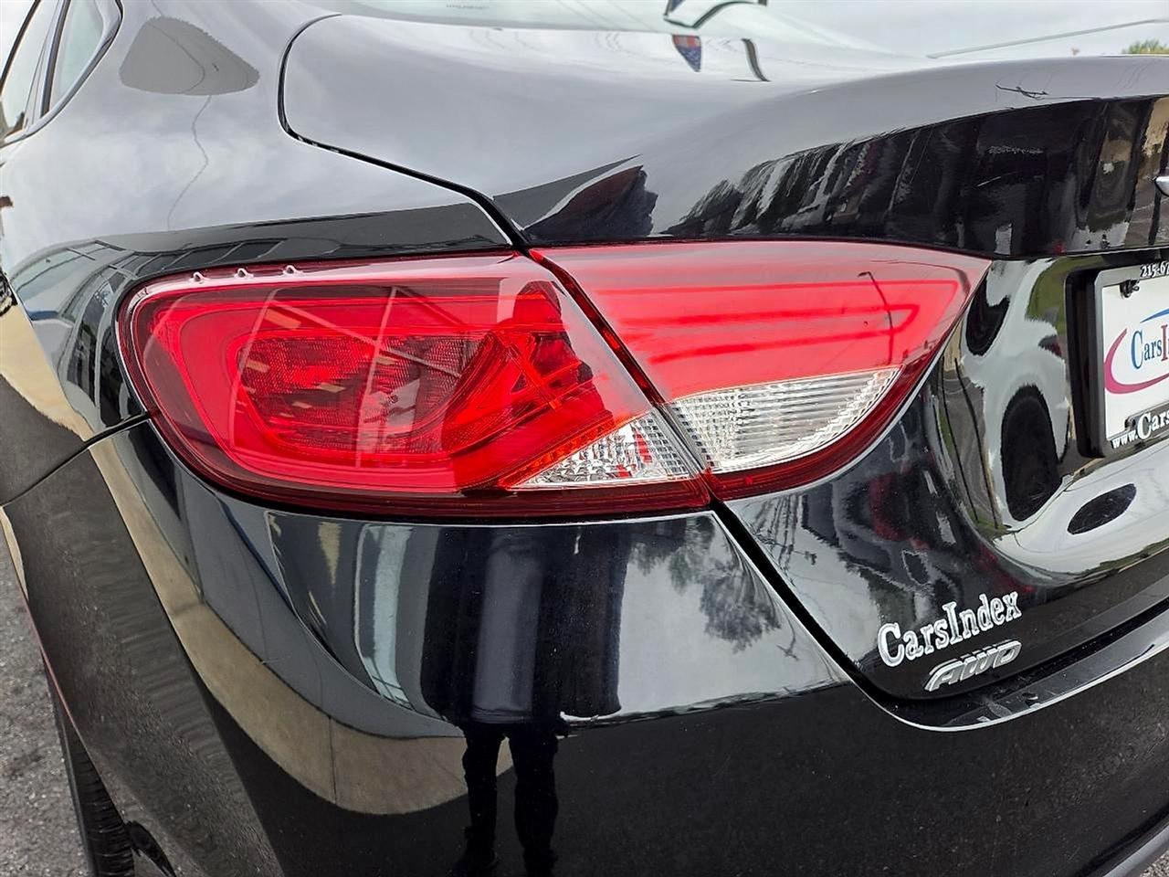 Chrysler 200 S AWD 2015