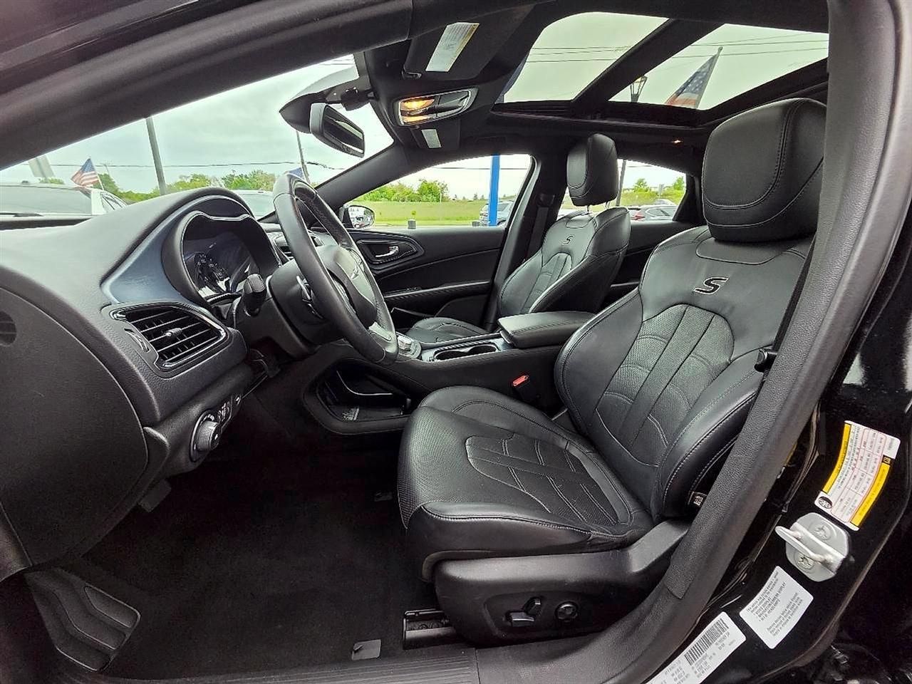 Chrysler 200 S AWD 2015