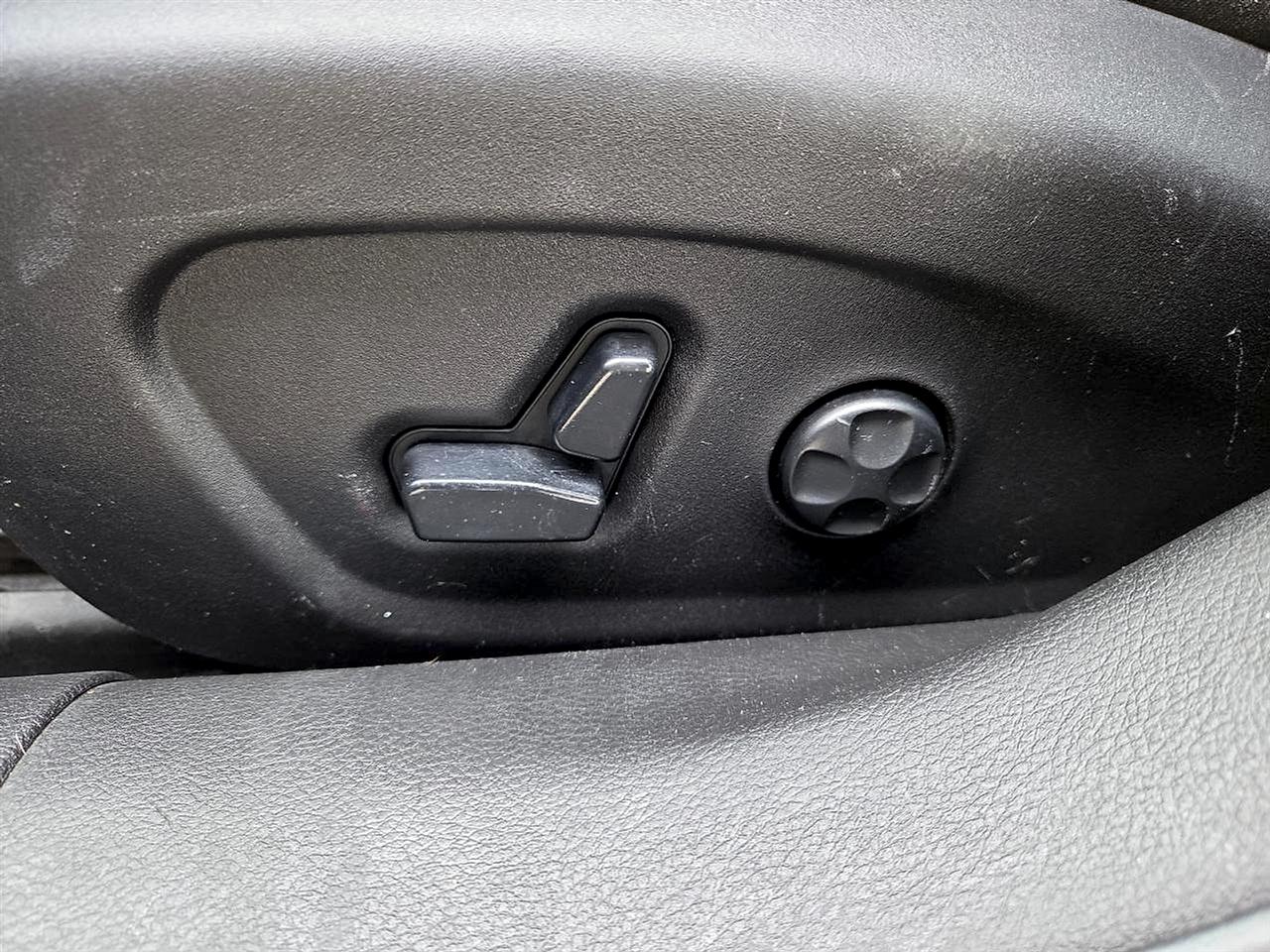 Chrysler 200 S AWD 2015
