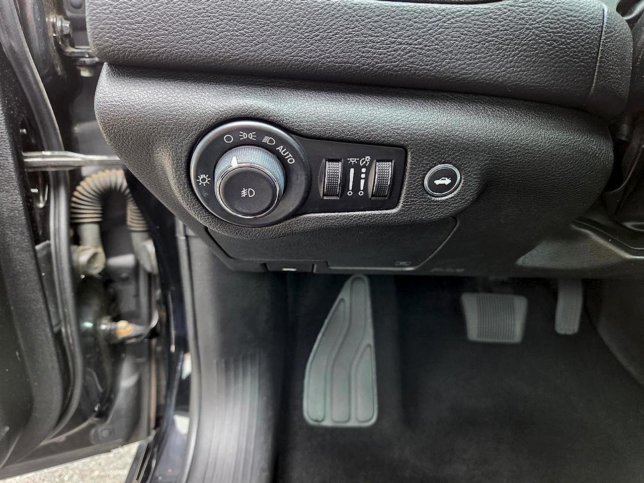 Chrysler 200 S AWD 2015