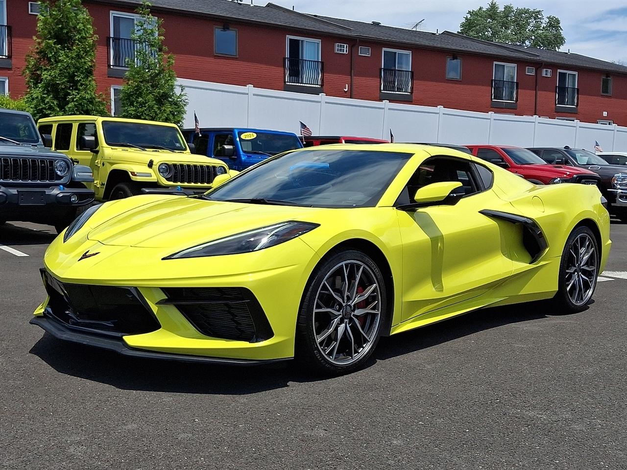 Chevrolet Corvette 2dr Stingray Cpe w/2LT 2023