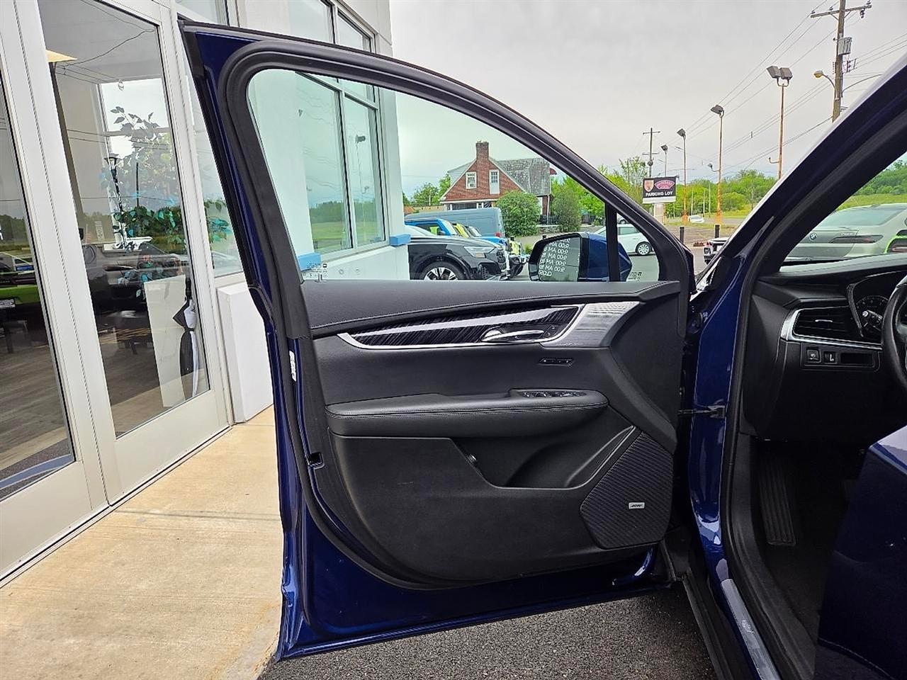 Cadillac XT6 FWD 4dr Premium Luxury 2024
