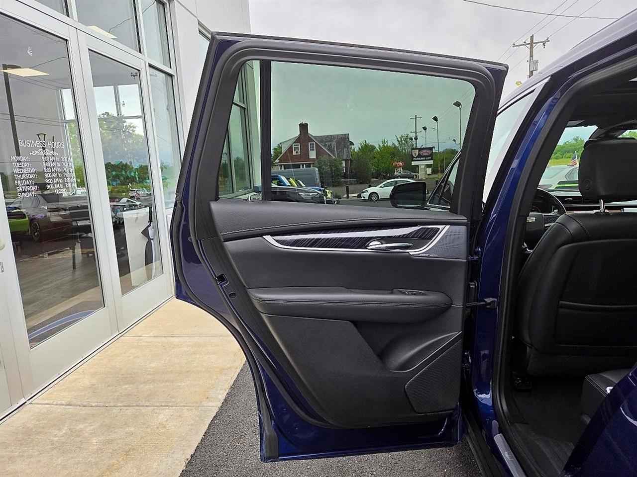 Cadillac XT6 FWD 4dr Premium Luxury 2024