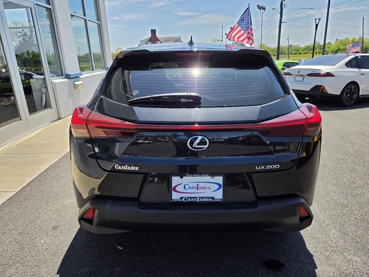 Lexus UX UX 200 FWD 2022
