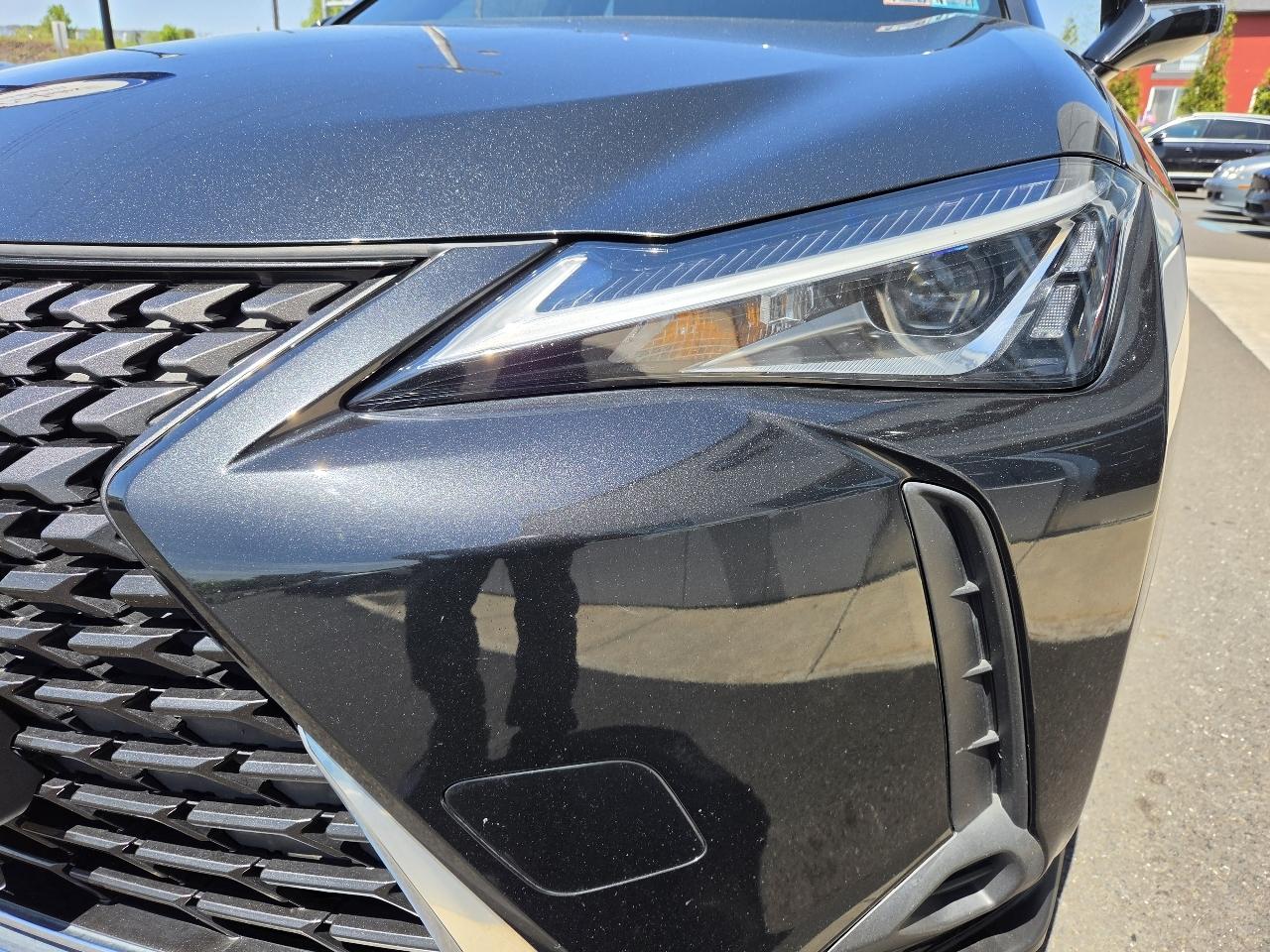 Lexus UX UX 200 FWD 2022